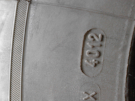 215R15C MICHELIN XCD  มี 1 เส้น  ปี2012 TEL.081-427-3941