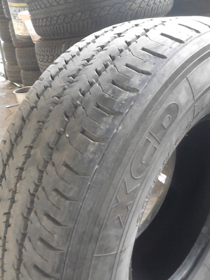 215R15C MICHELIN XCD  มี 1 เส้น  ปี2012 TEL.081-427-3941