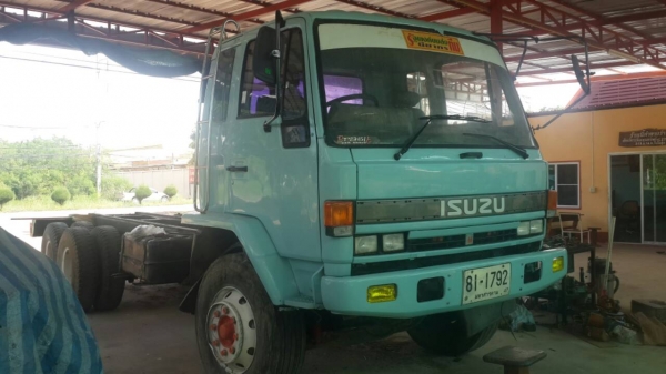 ขายสิบล้อหัวครัชชี Rockky 2 เพลา 240 นางฟ้า ขายสิบล้อหัวครัชชี Rockky 2 เพลา 240 นางฟ้า