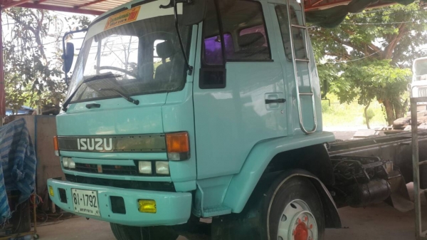 ขายสิบล้อหัวครัชชี Rockky 2 เพลา 240 นางฟ้า ขายสิบล้อหัวครัชชี Rockky 2 เพลา 240 นางฟ้า