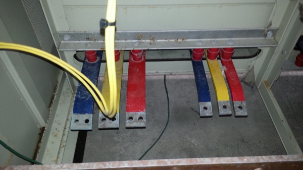 ขายตู้ ควบคุมหม้อแปลงไฟฟ้าขนาด 2000 kvaเบรคเกอร์เมน3200 แอมป์ ตู้ควบคุม 500 เควีเอเบรคเกอร์เมน 1000 แอมป์ ขายตู้ ควบคุมหม้อแปลงไฟฟ้าขนาด 2000 kvaเบรคเกอร์เมน3200 แอมป์ ตู้ควบคุม 500 เควีเอเบรคเกอร์เมน 1000 แอมป์