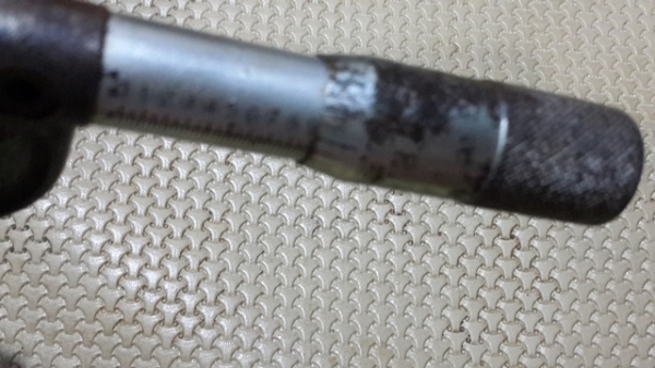 ไมโครมิเตอร์  วัดละเอียด ครับ หมุนๆๆๆ