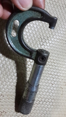 ไมโครมิเตอร์  วัดละเอียด ครับ หมุนๆๆๆ