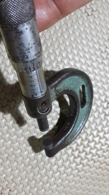 ไมโครมิเตอร์  วัดละเอียด ครับ หมุนๆๆๆ