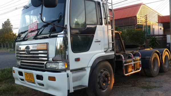 ขายด่วนสิบล้อหัวลาก hino 380 ขายด่วนสิบล้อหัวลาก hino 380