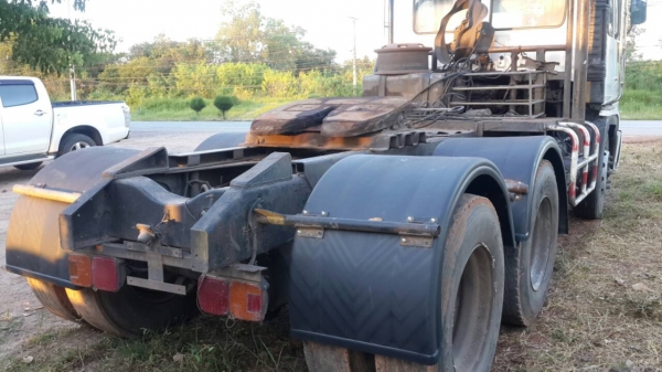 ขายด่วนสิบล้อหัวลาก hino 380 ขายด่วนสิบล้อหัวลาก hino 380