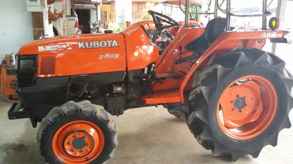 ปัญญาแทรคเตอร์มาแล้ว...จัดมาให้ครับ คูโบต้า L2808 พร้อมผาน5 จัดส่งทั่วไทย