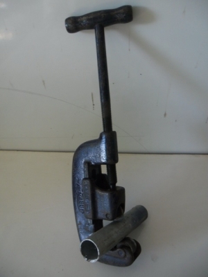 คัตเตอร์ตัดท่อเหล็ก