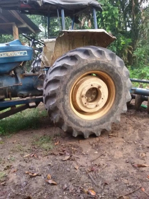 ขายรถไถฟอร์ด 5000 รุ่น68 ราคาถูก มีทะเบียนพร้อมโอน ขายรถไถฟอร์ด 5000 รุ่น68 ราคาถูก มีทะเบียนพร้อมโอน