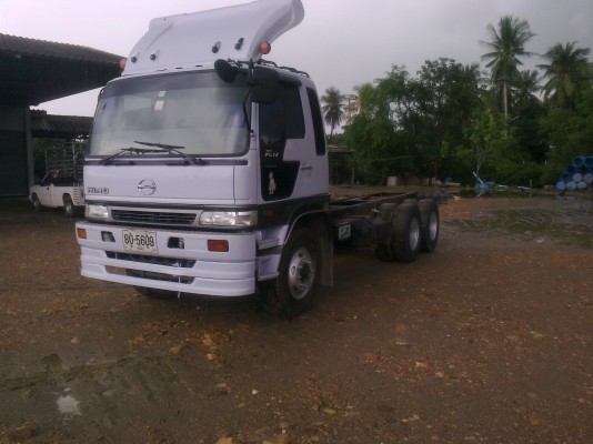 HINO  FL17  220   แรงม้า  ราคา  550000  บาท   สวยเกินรุ่น