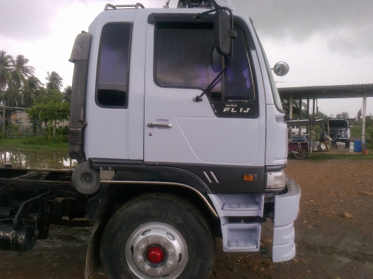 HINO  FL17  220   แรงม้า  ราคา  550000  บาท   สวยเกินรุ่น