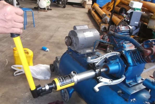 ขายตัวดูดลูกปืน ของที่ช่างต้องมี