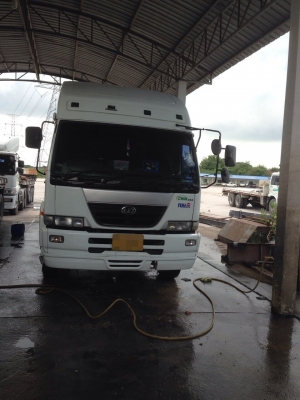 ขายด่วนรถ10ล้อหัวลาก NISSAN CWM454 320แรงม้า