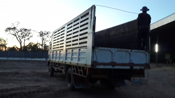 ขายกระบะรถล่อง