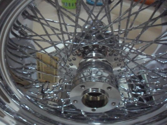 ขายล้อโตซี่ลวดใส่ยาง300-310 และล้อสตรีทไกด์