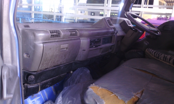 รถบรรทุก 4 ล้อ ISUZU NKR55E1 ปี39