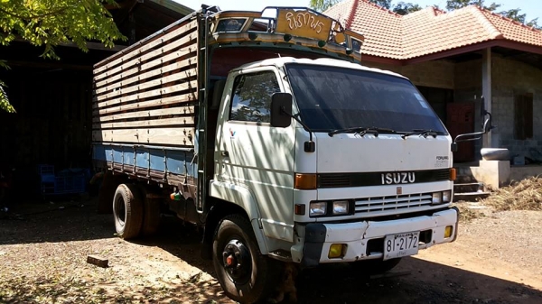 ***ขายแล้วครับขอบคุณ Truck2hand ขาย6ล้อ ช่วงล่างใหญ่ ราคาเบาๆ ISUZU KS วางหัวNPR(ยังไม่ลง) วางเครื่อง4BD1-115ฝาดำ (ลงเล่ม) เกียร์ROCK เครื่องแน่น แรง เกียร์ดีไม่หลุด เกียร์สั้นสายแล้ว ช่วงล่างใหญ่ Fหน้า-หลัง คัสซีเสริมเหล็กบน-ล่าง หนาแข็งแรง ไม่ผุ กระบะปู ***ขายแล้วครับขอบคุณ Truck2hand ขาย6ล้อ ช่วงล่างใหญ่ ราคาเบาๆ ISUZU KS วางหัวNPR(ยังไม่ลง) วางเครื่อง4BD1-115ฝาดำ (ลงเล่ม) เกียร์ROCK เครื่องแน่น แรง เกียร์ดีไม่หลุด เกียร์สั้นสายแล้ว ช่วงล่างใหญ่ Fหน้า-หลัง คัสซีเสริมเหล็กบน-ล่าง หนาแข็งแรง ไม่ผุ กระบะปู