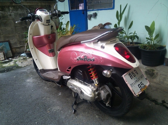 scoopy i ล้อแมก ปี53 สีชมพู เครื่องดีมากๆ 22,000 ยี่ห้อ : Honda ล้อแมก เครื่องดีมาก ไม่ต้องซ่อม พร้อมใช้งาน ภาษี58 เอกสารโอนลอย รามคำแหง1/1