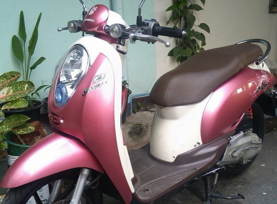 scoopy i ล้อแมก ปี53 สีชมพู เครื่องดีมากๆ 22,000 ยี่ห้อ : Honda ล้อแมก เครื่องดีมาก ไม่ต้องซ่อม พร้อมใช้งาน ภาษี58 เอกสารโอนลอย รามคำแหง1/1