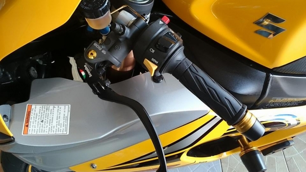 ขาย GSXR1000 K7 สพม สวยสด ของแต่งคุ้ม (พร้อมส่ง) ลดราคากันไปเลย 315000 บาท