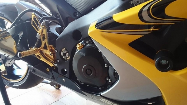 ขาย GSXR1000 K7 สพม สวยสด ของแต่งคุ้ม (พร้อมส่ง) ลดราคากันไปเลย 315000 บาท