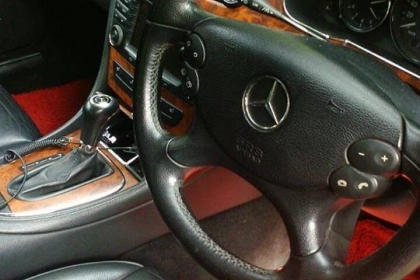 ขายอะไหล่ BENZ CLS350 ปี 07 ซันลูฟ  ลดราคา 240000 ราคาสุดท้าย