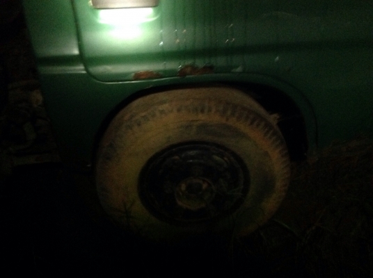 ขายรถดูดส้วมรถนำ้ 6ล้อเล็กisuzu 85แรง