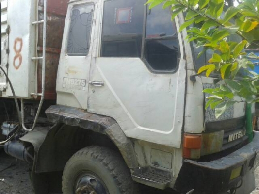 ขาย FN 527 M -TF 5006 Misubishi 220 รถบ้าน 880,000 บาทสภาพพร้อมใช้งานโทร 084-3376760 รีปี398