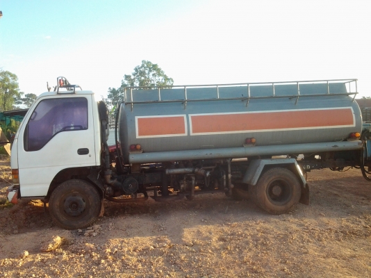 ขาย  ถังน้ำมัน  ยาว 4เมตร30 กว้าง1เมตร90จุได้7000ลิตร 3ช่อง