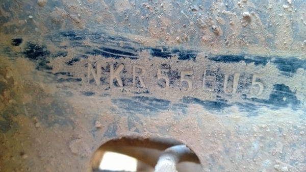 ขายถูก  รถบรรทุก 6 ล้อ NKR  ดั้ม 3 คิว  เครื่อง  88 HP  ช่วงสั้น  ไม่มีทะเบียน