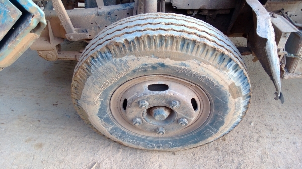 ขายถูก  รถบรรทุก 6 ล้อ NKR  ดั้ม 3 คิว  เครื่อง  88 HP  ช่วงสั้น  ไม่มีทะเบียน