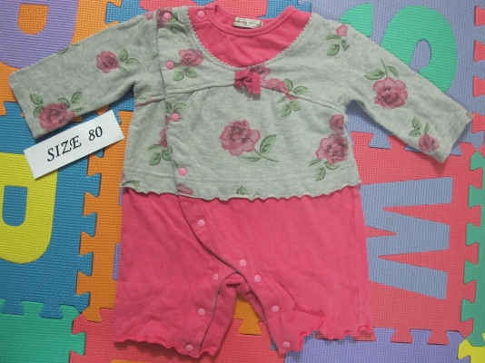 เสื้อผ้าเด็กมือสอง 3 ตัว 100 บาท เสื้อผ้าเด็กมือสอง 3 ตัว 100 บาท