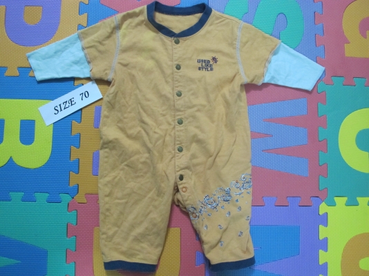 เสื้อผ้าเด็กมือสอง 3 ตัว 100 บาท เสื้อผ้าเด็กมือสอง 3 ตัว 100 บาท