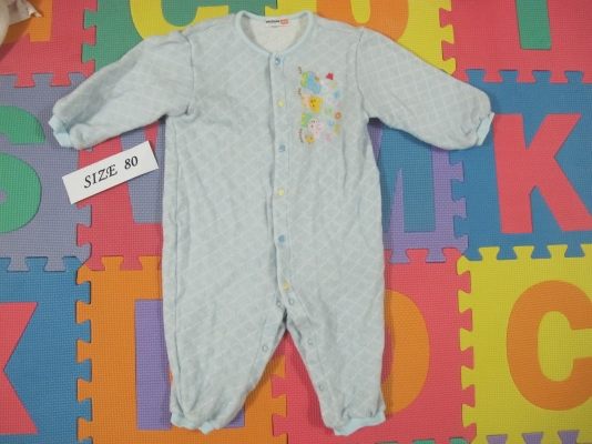 เสื้อผ้าเด็กมือสอง 3 ตัว 100 บาท เสื้อผ้าเด็กมือสอง 3 ตัว 100 บาท