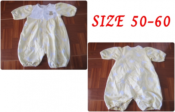 เสื้อผ้าเด็กมือสอง 3 ตัว 100 บาท เสื้อผ้าเด็กมือสอง 3 ตัว 100 บาท