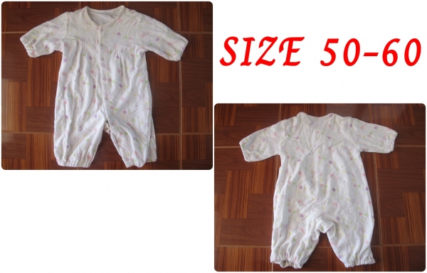 เสื้อผ้าเด็กมือสอง 3 ตัว 100 บาท เสื้อผ้าเด็กมือสอง 3 ตัว 100 บาท