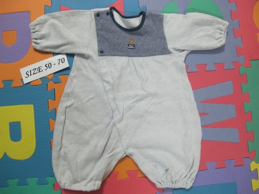 เสื้อผ้าเด็กมือสอง 3 ตัว 100 บาท เสื้อผ้าเด็กมือสอง 3 ตัว 100 บาท