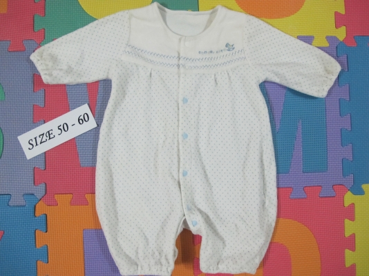 เสื้อผ้าเด็กมือสอง 3 ตัว 100 บาท เสื้อผ้าเด็กมือสอง 3 ตัว 100 บาท