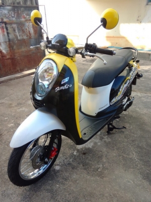 Scoopy i ลายแอคทีฟบอย หัวฉีดประหยัดน้ำมัน สวยๆไร้ริ้วรอย ราคาถูกครับ