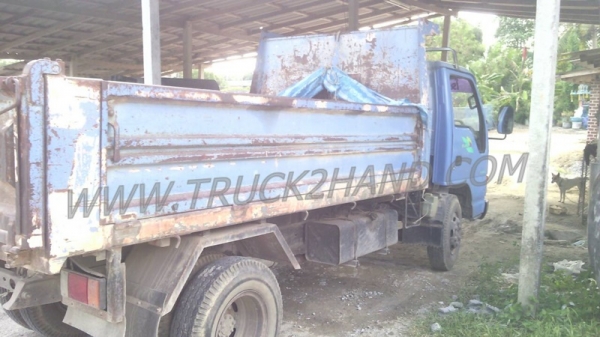 รถบรรทุก 6 ล้อดัมพ์ ยี่ห้อ ISUZU EURO2 เครื่อง 130 แรงม้า รถบรรทุก 6 ล้อดัมพ์ ยี่ห้อ ISUZU EURO2 เครื่อง 130 แรงม้า