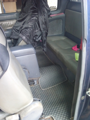 ขายรถกระบะ TOYoTA ไทเกอร์แคบ 4+4 ปี 44 ขายรถกระบะ TOYoTA ไทเกอร์แคบ 4+4 ปี 44