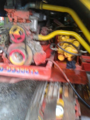 ขายรถเกี่ยวข้าว ไทยเจริญ อุ้ม 2.5 ตัน   เครื่อง 195 เทอร์โบตัวเดิน 10 ปั้มไดกิ้น 22ราคาต่อลองได้ครับ