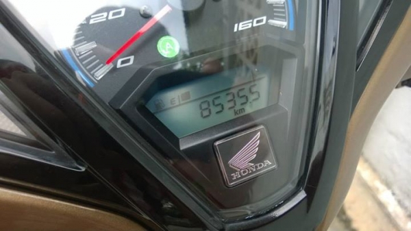 Click125i 2014 ตัว TOP idelling สีขาวสวยมาก หายาก ขายถูก ส่งฟรี