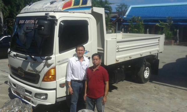 รถบรรทุก 6 ล้อดัมพ์ HINO MEGA FC 150 แรงม้า