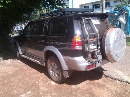 MITSU G WAGON โฟวีลครับ 2.8 ปี45 สีเดิมบางไม่เคยทำสี