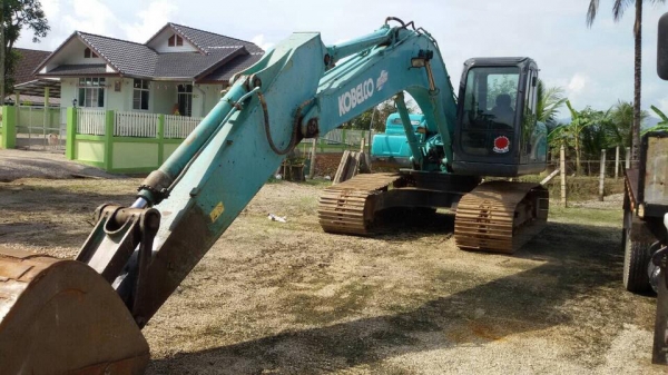 ขายรถแบคโฮ KOBELCO SK200 - 8  ปี 2554 เอวแน่น ช่วงล่างเยี่ยม