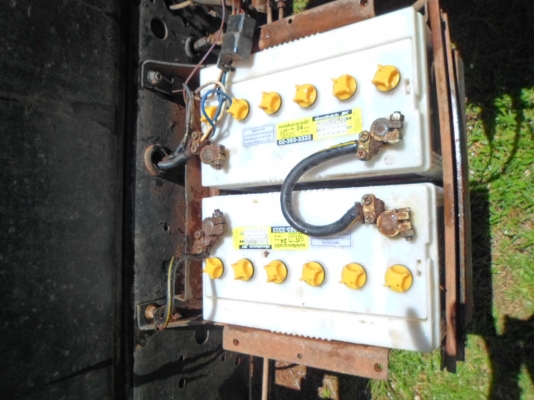 เหมา ขาย PC200-5 Hino 929 ท้ายลาด FUSO FN527 MA