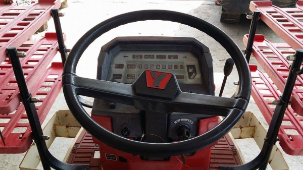 รถปลูกข้าวนั่งขับ YANMAR ดำนา 6 แถว พร้อมกล่องหยอดปุ๋ยด้านท้าย เก่าญี่ปุ่น สภาพสวย เครื่องยนต์ติดง่าย สภาพพร้อมใช้งาน รถปลูกข้าวนั่งขับ YANMAR ดำนา 6 แถว พร้อมกล่องหยอดปุ๋ยด้านท้าย เก่าญี่ปุ่น สภาพสวย เครื่องยนต์ติดง่าย สภาพพร้อมใช้งาน