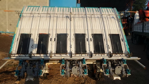 ขายรถปลูกข้าวคูโบต้า 6 แถว แบบนั้งขับ พร้อมใช้