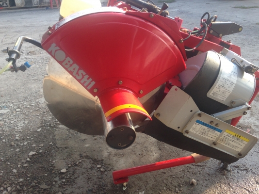 เครื่องปั้นคันนา KOBASHI BR750 MHT เหมาะกับรถไถ 25 แรงขึ้นไป เครื่องปั้นคันนา KOBASHI BR750 MHT เหมาะกับรถไถ 25 แรงขึ้นไป